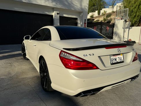 Used 2014 Mercedes-Benz SL 63 AMG image 8