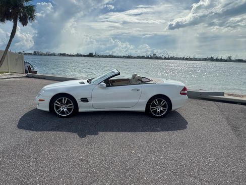 Used 2008 Mercedes-Benz SL 550 image 12