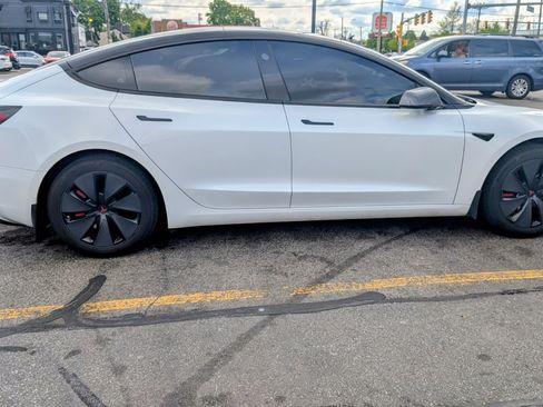 Used 2024 Tesla Model 3 Standard Range RWD image 1