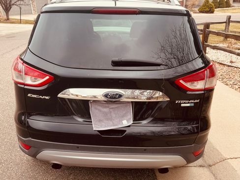 Used 2016 Ford Escape Titanium image 6