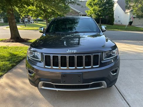 Used 2016 Jeep Grand Cherokee Limited AWD/4WD image 2