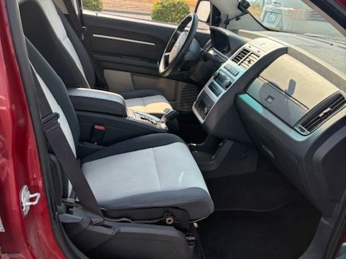 Used 2009 Dodge Journey SXT w/ Premium Convenience Group image 2