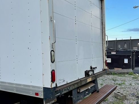 Used 2012 GMC Savana 3500 RWD image 7