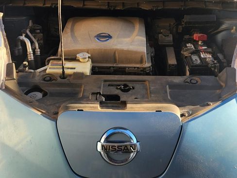 Used 2013 Nissan Leaf SV w/ LED & Quick Charge Pkg image 12