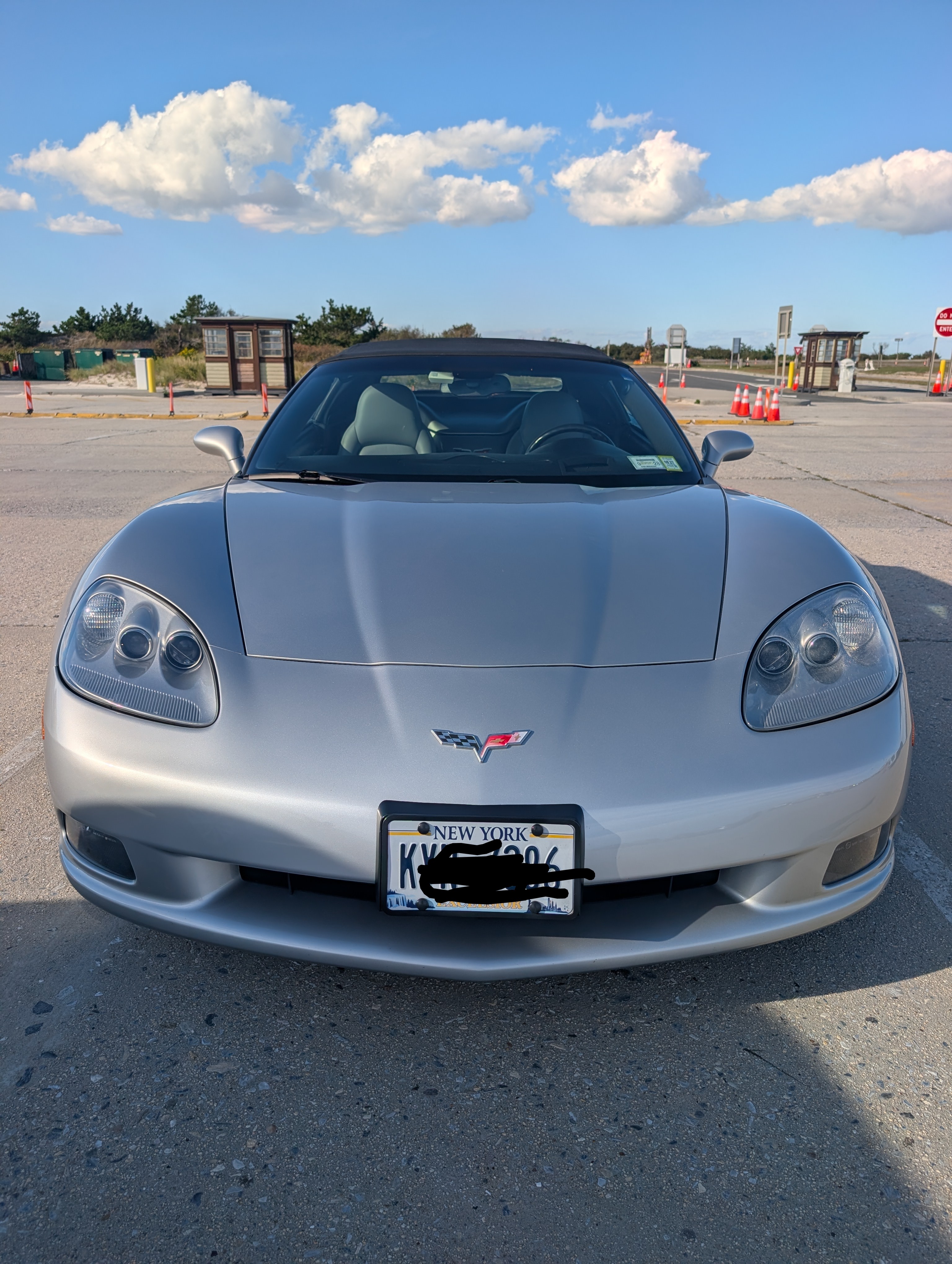 Used 2005 Chevrolet Corvette Convertible w/ Preferred Equipment Group RWD image 1