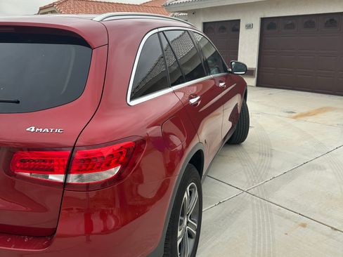 Used 2017 Mercedes-Benz GLC 300 4MATIC image 10