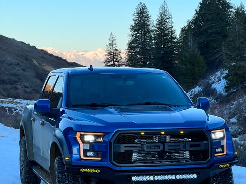 Used 2020 Ford F150 Raptor w/ Equipment Group 802A Luxury image 31