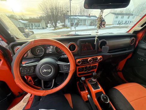 Used 2019 Jeep Wrangler Unlimited Sport S image 10