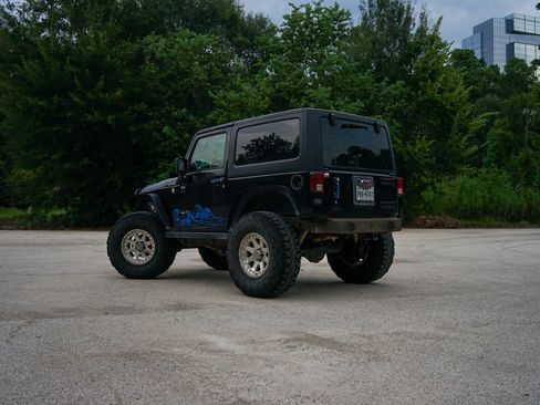 Used 2011 Jeep Wrangler Sport AWD/4WD image 6