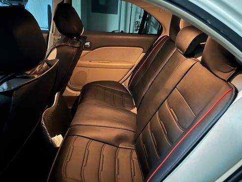 Used 2012 Ford Fusion SE image 4