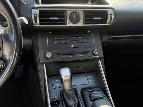 Used 2016 Lexus IS 200t image 6