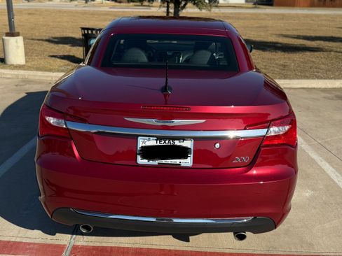 Used 2014 Chrysler 200 Limited image 14