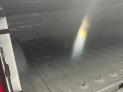 Used 2017 RAM 1500 Express image 9