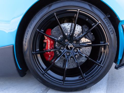 Used 2019 McLaren 600LT RWD image 17