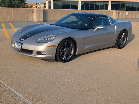 Used 2008 Chevrolet Corvette Coupe w/ Preferred Equipment Group image 1
