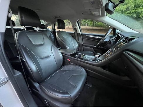 Used 2016 Ford Fusion Titanium image 11