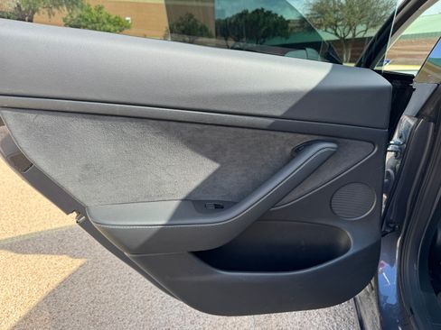 Used 2023 Tesla Model 3 Standard Range image 14