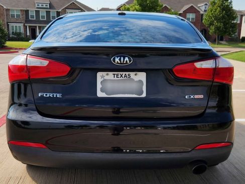Used 2015 Kia Forte EX image 9