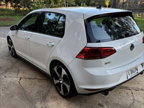 Used 2015 Volkswagen GTI Autobahn w/ Lighting Package (SEL) image 4