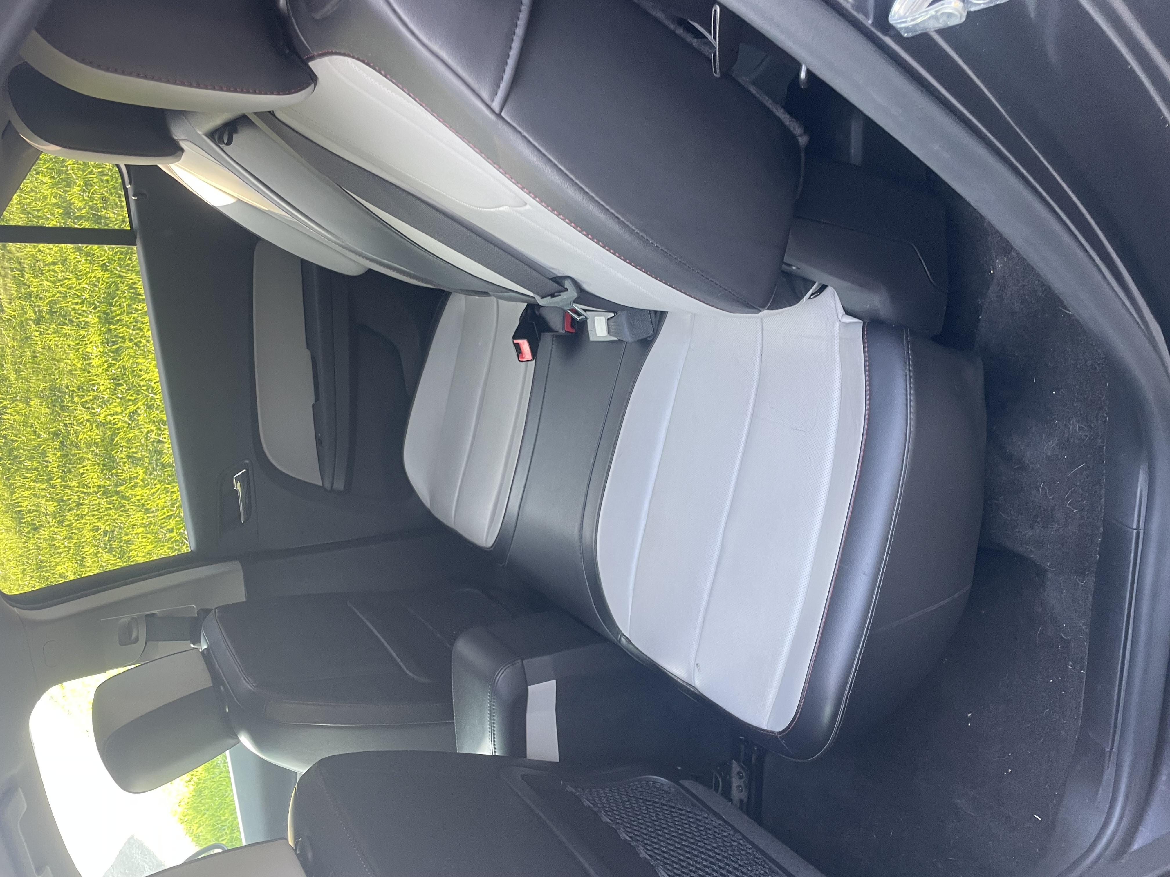 Used 2016 Chevrolet Equinox LTZ w/ Enhanced Convenience Package FWD image 6