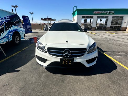 Used 2018 Mercedes-Benz C 300 4MATIC Sedan image 2