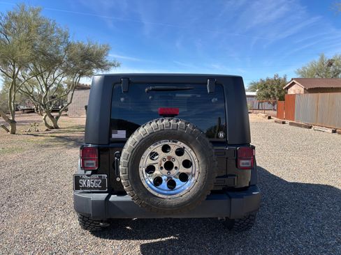 Used 2010 Jeep Wrangler Sport w/ Black Appearance Group image 9