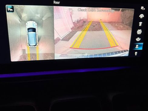 Used 2021 Mercedes-Benz GLE 350 4MATIC image 11