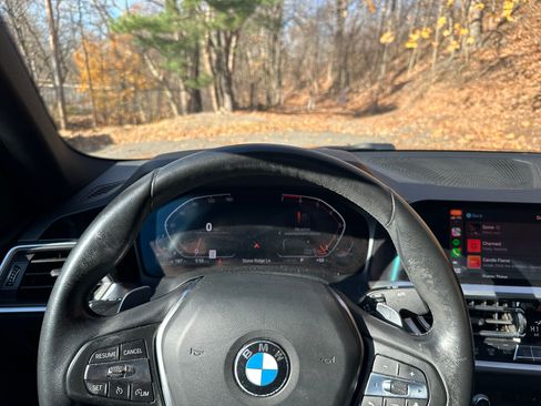 Used 2019 BMW 330i xDrive Sedan w/ Premium Package image 28