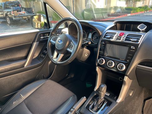 Used 2018 Subaru Forester 2.5i Premium w/ Popular Package #2A AWD/4WD image 13