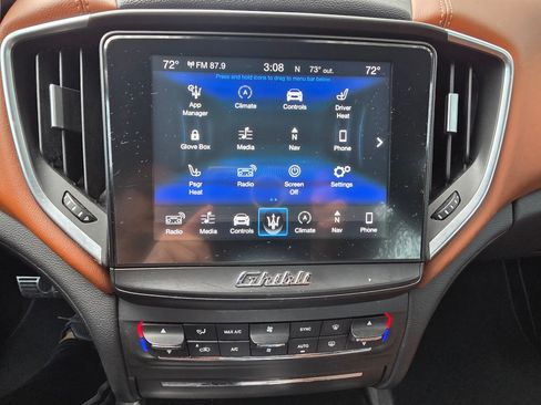 Used 2018 Maserati Ghibli image 19