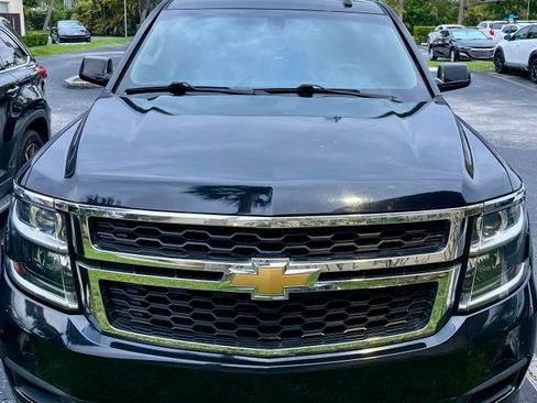 Used 2017 Chevrolet Tahoe LS RWD image 1
