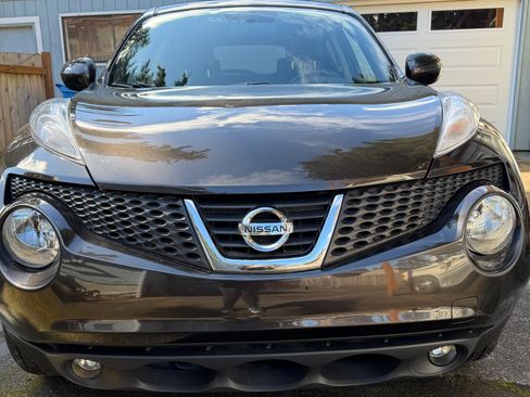 Used 2011 Nissan Juke SL w/ Sport Pkg image 5