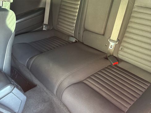 Used 2011 Dodge Challenger R/T image 12