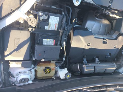 Used 2020 Buick Envision Essence image 9