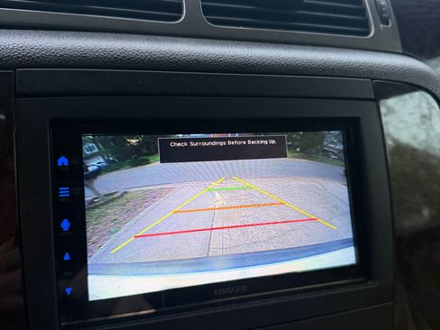 Used 2013 GMC Yukon Denali image 13