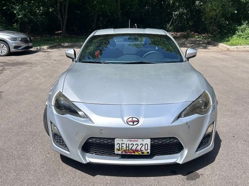 Used 2013 Scion FR-S RWD image 4