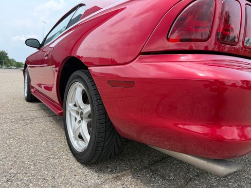 Used 1998 Ford Mustang Cobra RWD image 9