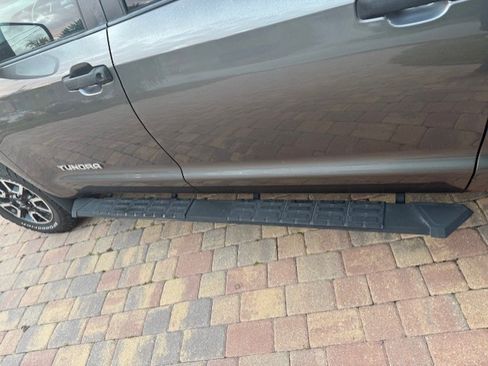 Used 2014 Toyota Tundra SR5 image 11