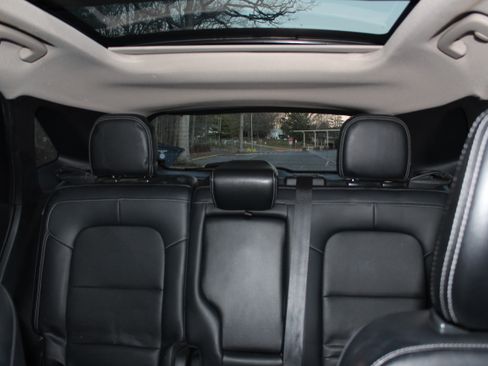 Used 2020 Ford Escape SE Sport image 9