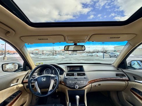 Used 2010 Honda Accord EX-L image 10