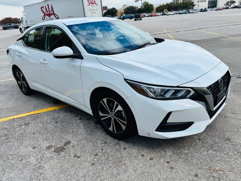 Used 2021 Nissan Sentra SV image 4