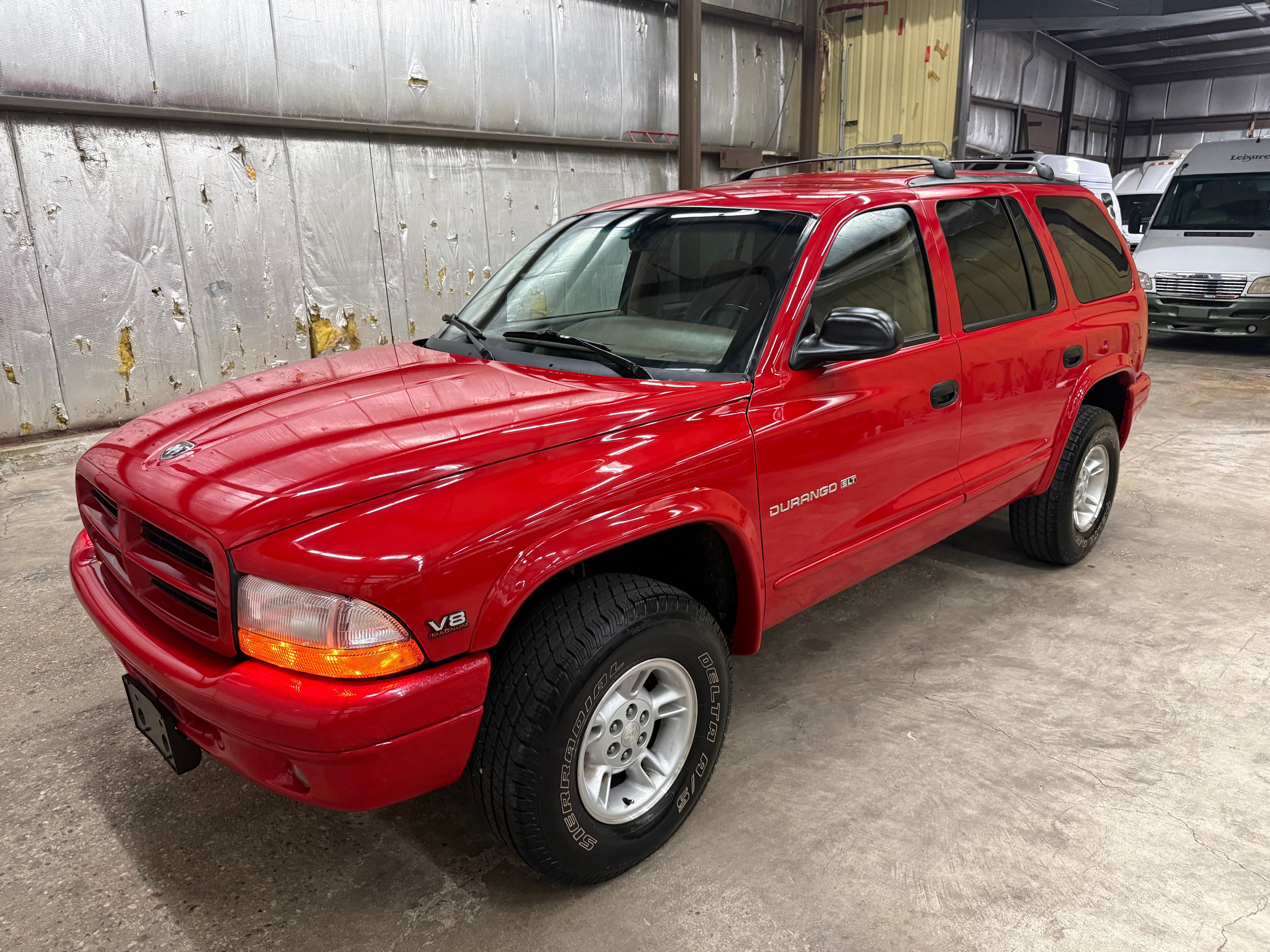 Used 1999 Dodge Durango 4WD image 1