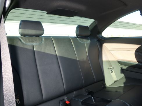 Used 2018 BMW M2 RWD image 12
