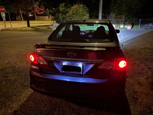 Used 2013 Toyota Corolla S w/ Premium Pkg image 31