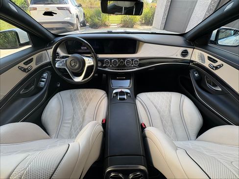 Used 2019 Mercedes-Benz S 560 Sedan image 11