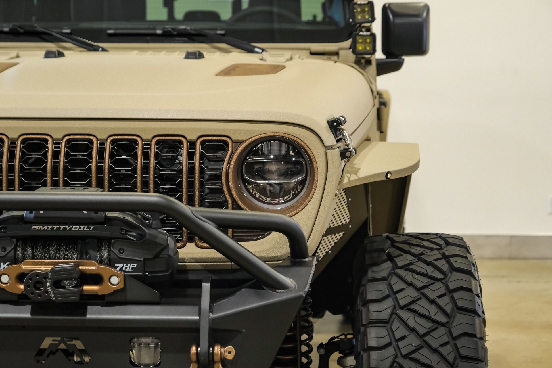 Used 2024 Jeep Gladiator Sport AWD/4WD image 16
