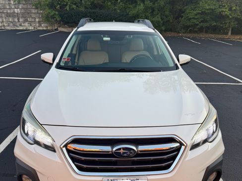 Used 2018 Subaru Outback 2.5i Premium image 1