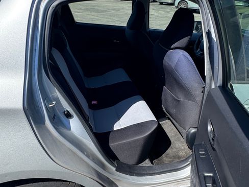 Used 2012 Toyota Yaris LE image 42