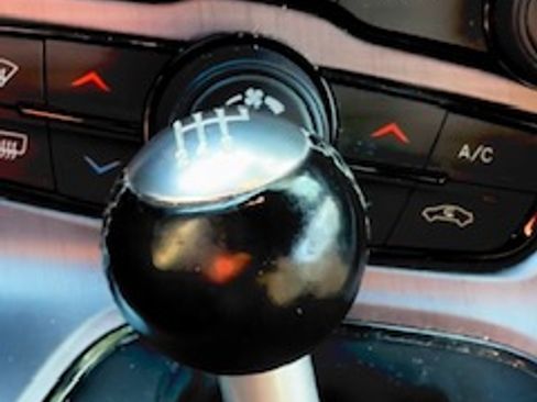 Used 2016 Dodge Challenger R/T image 8