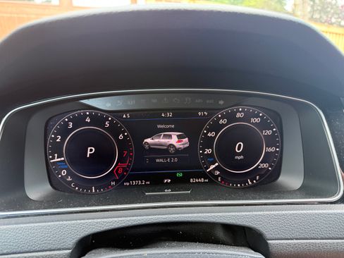 Used 2018 Volkswagen Golf 4-Door AWD/4WD image 11